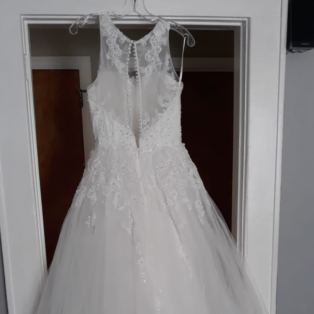 Wedding dress